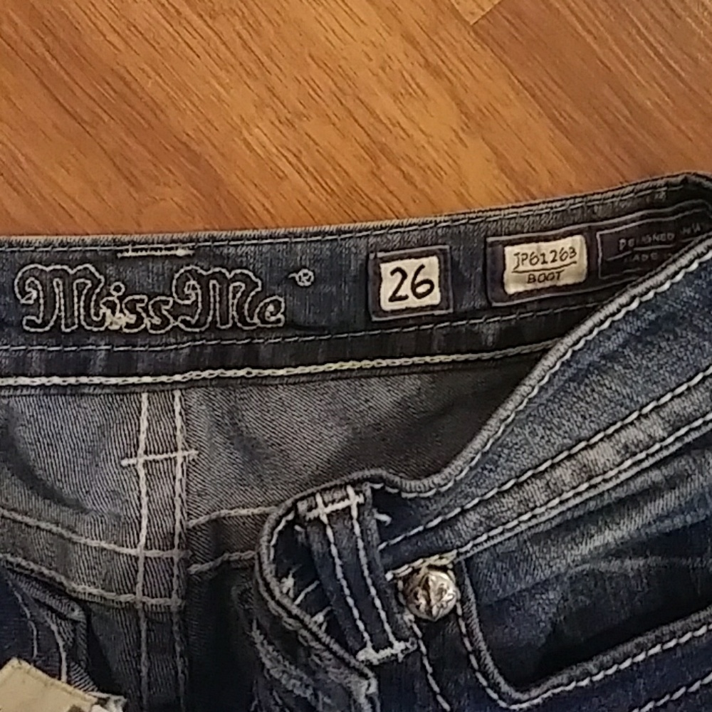 Jeans - Picture 4 of 5